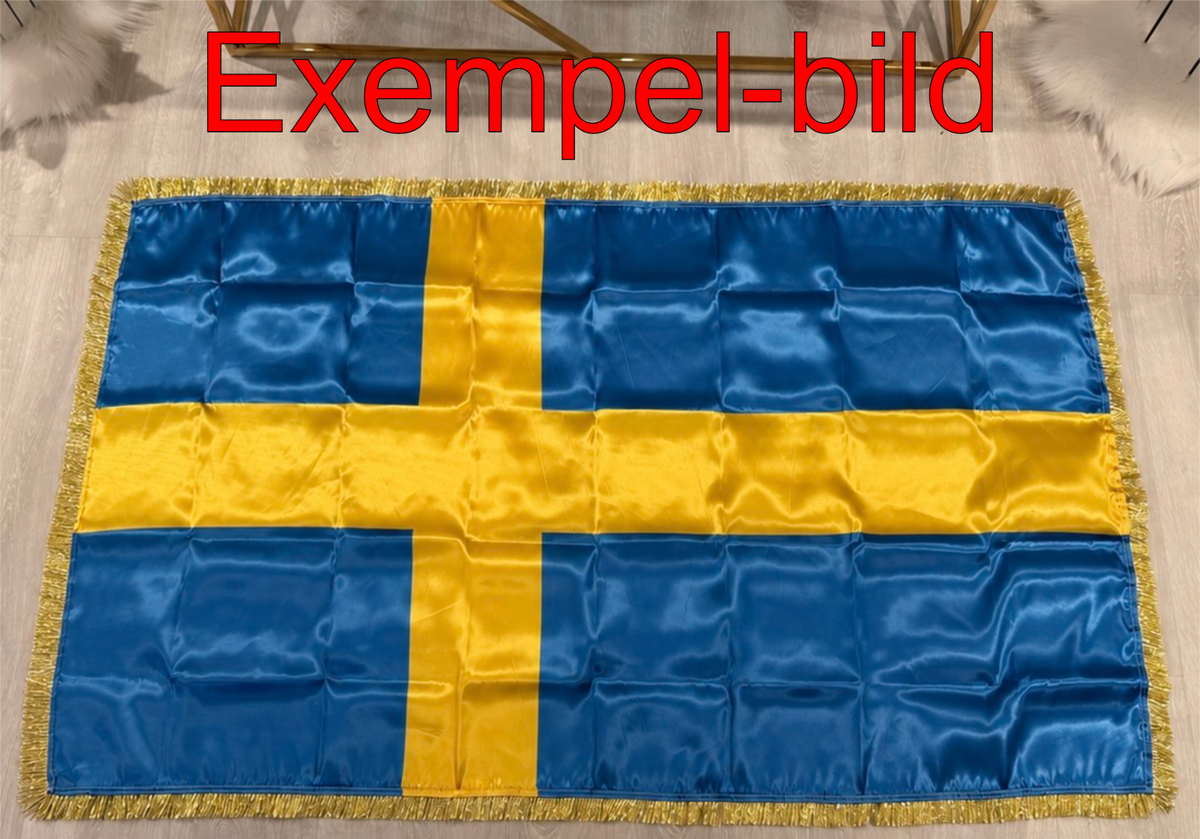Exempelbild på satinflagga med guldiga fransar